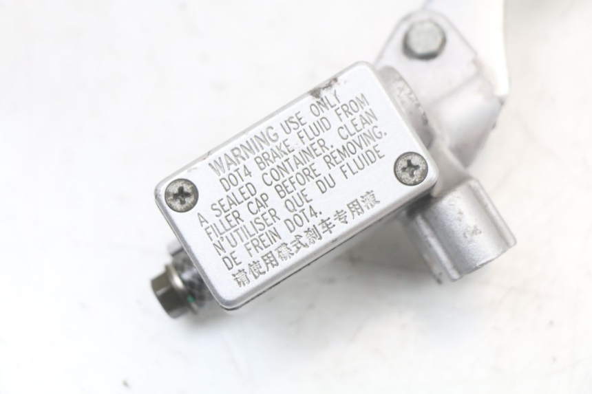 photo de POMPA HAMULCOWA PRZEDNIA KYMCO SUPER 8 125 (2008 - 2015) - Szczegół części