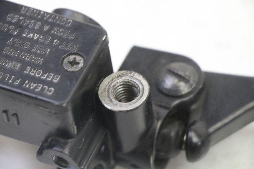 photo de POMPA HAMULCOWA PRZEDNIA APRILIA SXR 50 (2021 - 2023) - Inny kąt widzenia