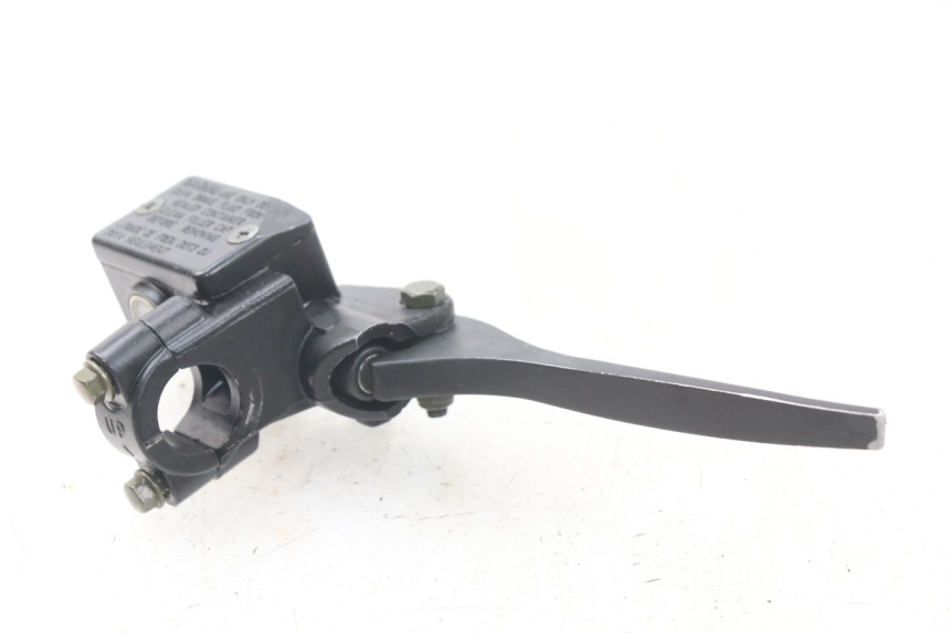 photo de POMPA HAMULCOWA PRZEDNIA BAOTIAN TRAVEL SPIRIT 50 (2010 - 2012) - Zbliżenie techniczne