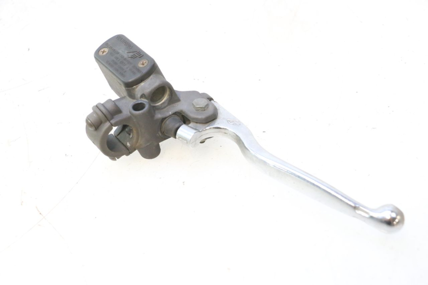 photo de POMPA HAMULCOWA PRZEDNIA PEUGEOT TREKKER 50 (1995 - 2004) - Zbliżenie techniczne