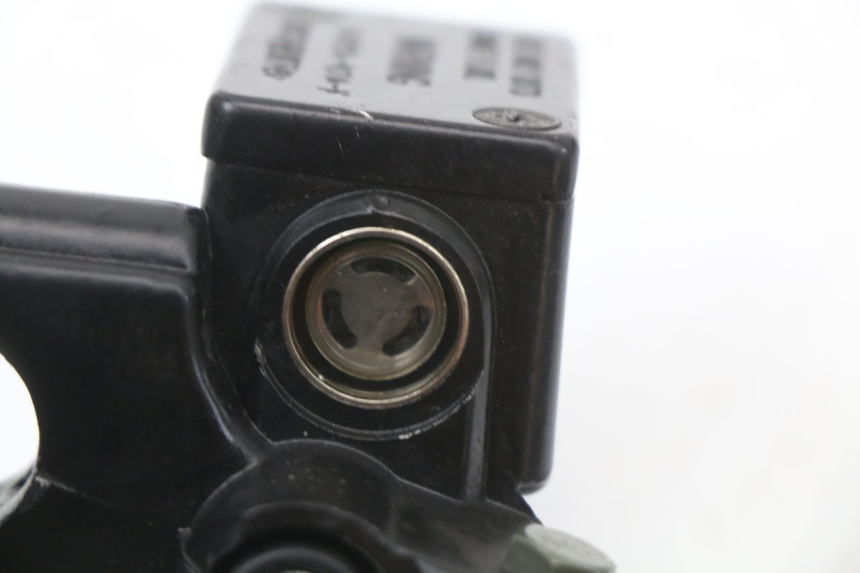 photo de POMPA HAMULCOWA PRZEDNIA PEUGEOT V-CLIC VCLIC 50 (2007 - 2013) - Widok ogólny