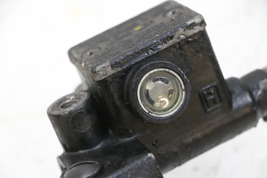 photo de POMPA HAMULCOWA PRZEDNIA PIAGGIO VESPA GTS SUPER IE 125 (2009 - 2016) - Zoom stanu zużycia