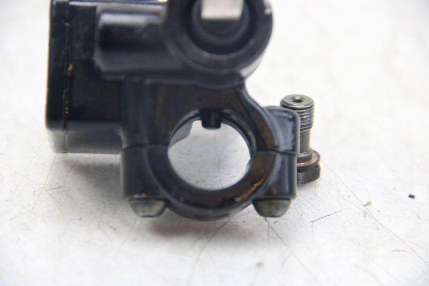 photo de POMPA HAMULCOWA PRZEDNIA PIAGGIO VESPA SPRINT 2T 50 (2014 - 2018) - Punkty mocowania