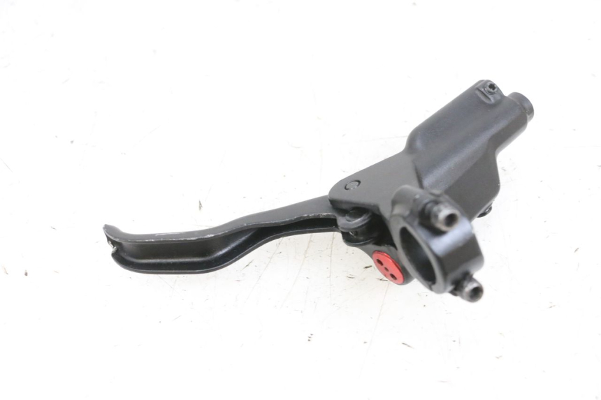 photo de POMPA HAMULCOWA PRZEDNIA DUALTRON VICTOR LIMITED 1 - Zbliżenie techniczne