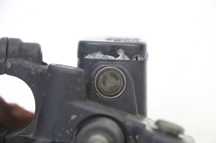 photo de POMPA HAMULCOWA PRZEDNIA PEUGEOT VIVACITY NEW 2T 50 (2008 - 2017) - Zbliżenie techniczne