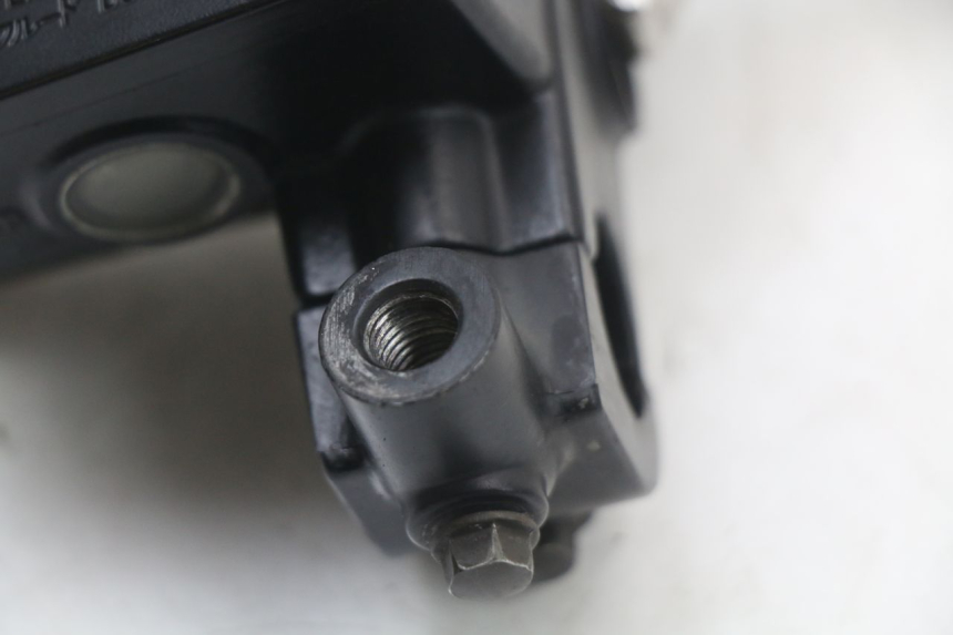 photo de POMPA HAMULCOWA PRZEDNIA SUZUKI VL INTRUDER 125 (2004 - 2007) - Zoom stanu zużycia