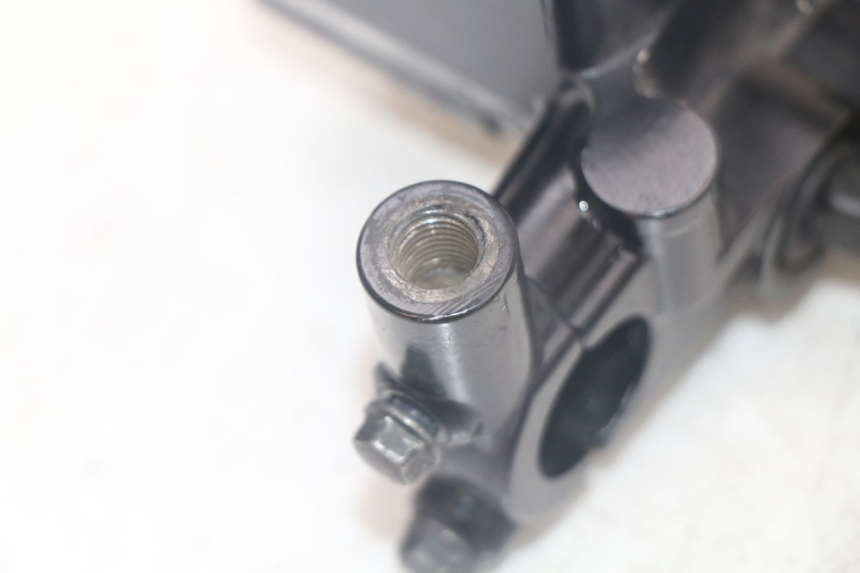 photo de POMPA HAMULCOWA PRZEDNIA YAMAHA XMAX X-MAX ABS 125 (2017 - 2020) - Zoom stanu zużycia