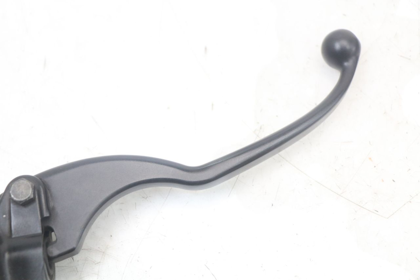 photo de POMPA HAMULCOWA PRZEDNIA YAMAHA XMAX X-MAX ABS 125 (2017 - 2020) - Inny kąt widzenia