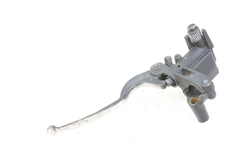 photo de POMPA HAMULCOWA PRZEDNIA YAMAHA X-MAX XMAX ABS 250 (2010 - 2012) - Inny kąt widzenia