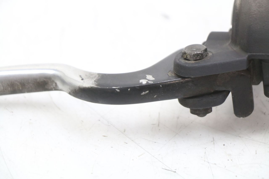 photo de POMPA HAMULCOWA PRZEDNIA YAMAHA XMAX X-MAX 125 (2006 - 2009) - Zbliżenie techniczne