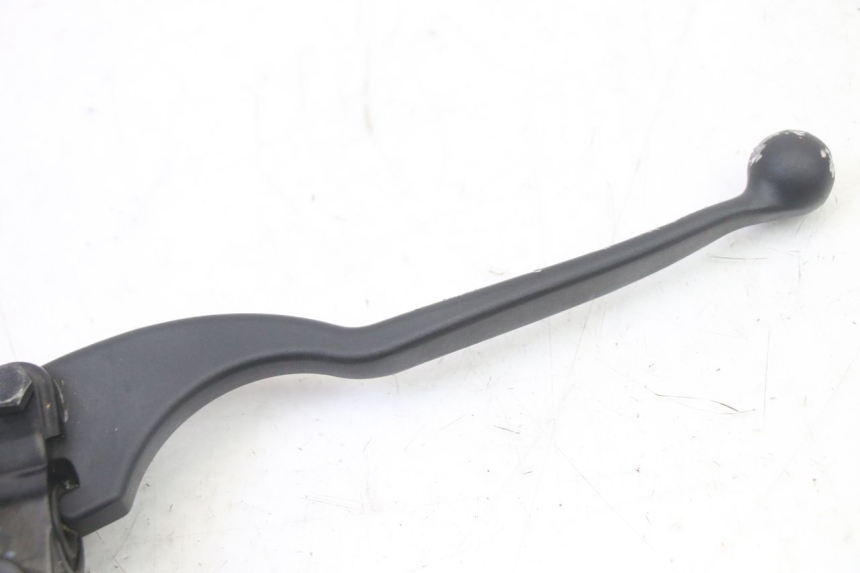 photo de POMPA HAMULCOWA PRZEDNIA YAMAHA XMAX X-MAX 125 (2021 - 2025) - Inny kąt widzenia