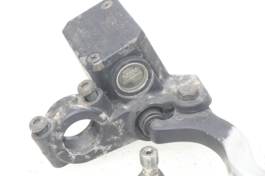 photo de POMPA HAMULCOWA PRZEDNIA PIAGGIO X9 EVOLUTION 250 (2003 - 2007) - Inny kąt widzenia