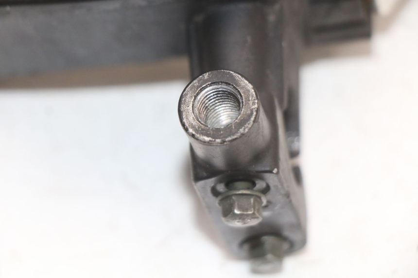 photo de POMPA HAMULCOWA PRZEDNIA KYMCO XCITING 250 (2006 - 2009) - Inny kąt widzenia