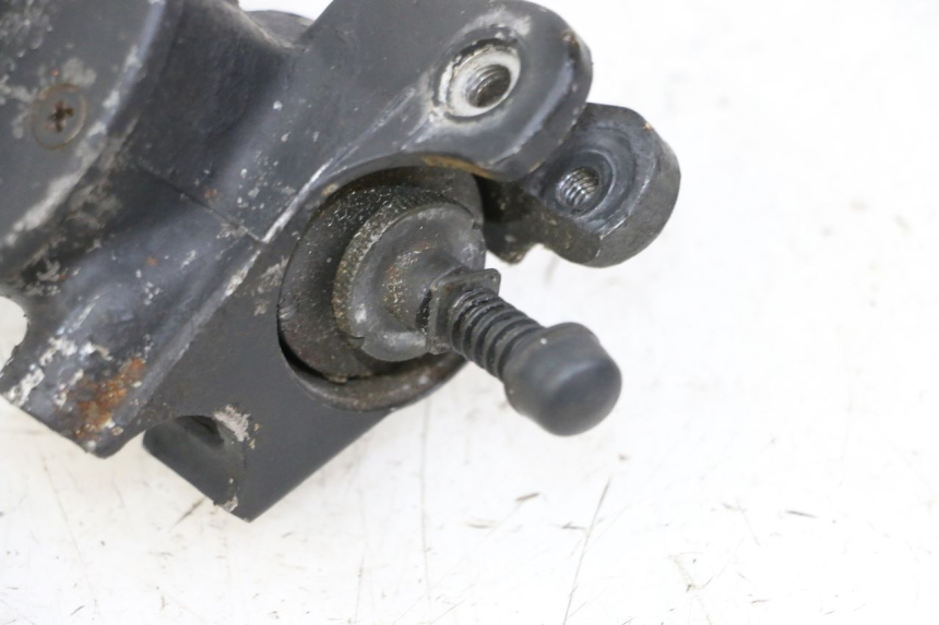 photo de POMPA HAMULCOWA PRZEDNIA YAMAHA XJN DIVERSION 600 (2000 - 2003) - Zbliżenie techniczne