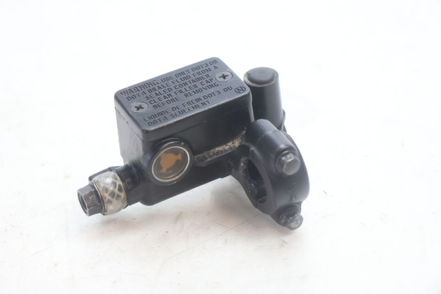 photo de PRZEDNI CYLINDER GŁÓWNY HONDA XLV VARADERO 125 (2007 - 2012) - Szczegół części