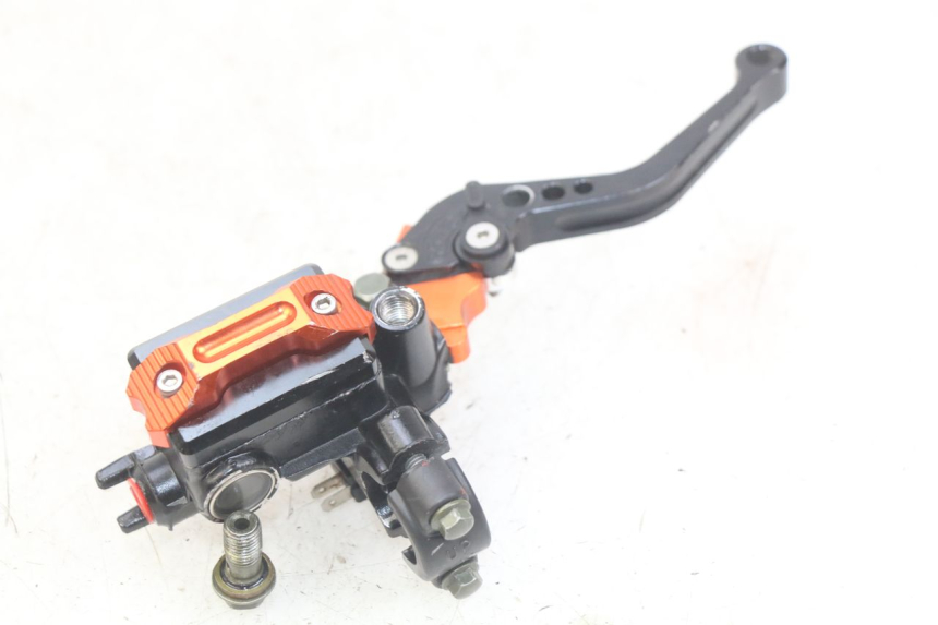 photo de POMPA HAMULCOWA PRZEDNIA ZHEJIANG XMOTOS XB-81 50 - Widok ogólny