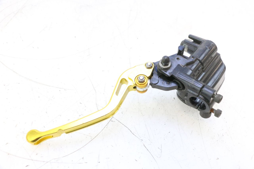 photo de PRZEDNI CYLINDER GŁÓWNY YAMAHA XP T-MAX ABS 500 (2005 - 2005) - Stan powierzchni