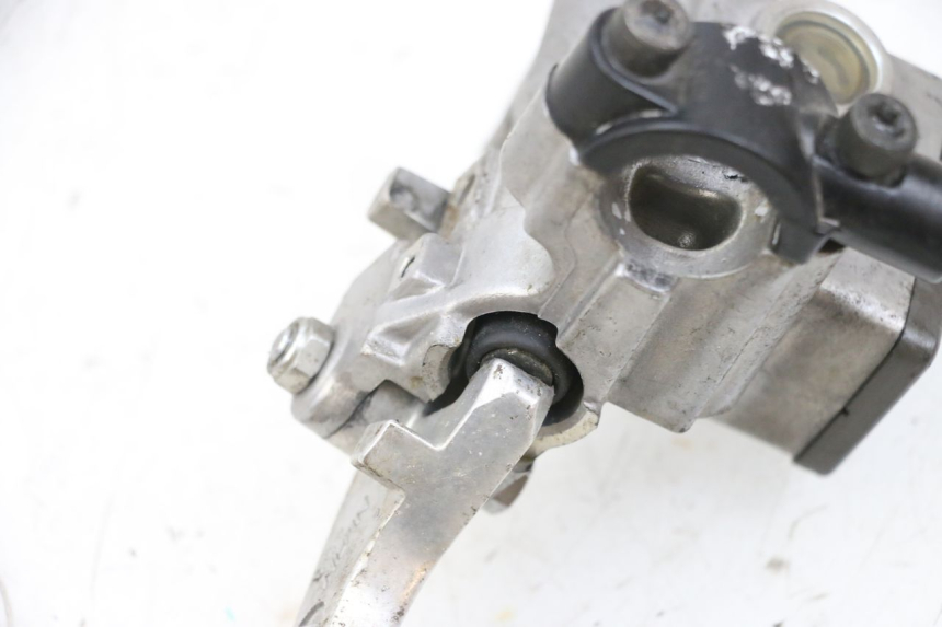 photo de POMPA HAMULCOWA PRZEDNIA YAMAHA YFM R RAPTOR 250 (2008 - 2014) - Szczegół części