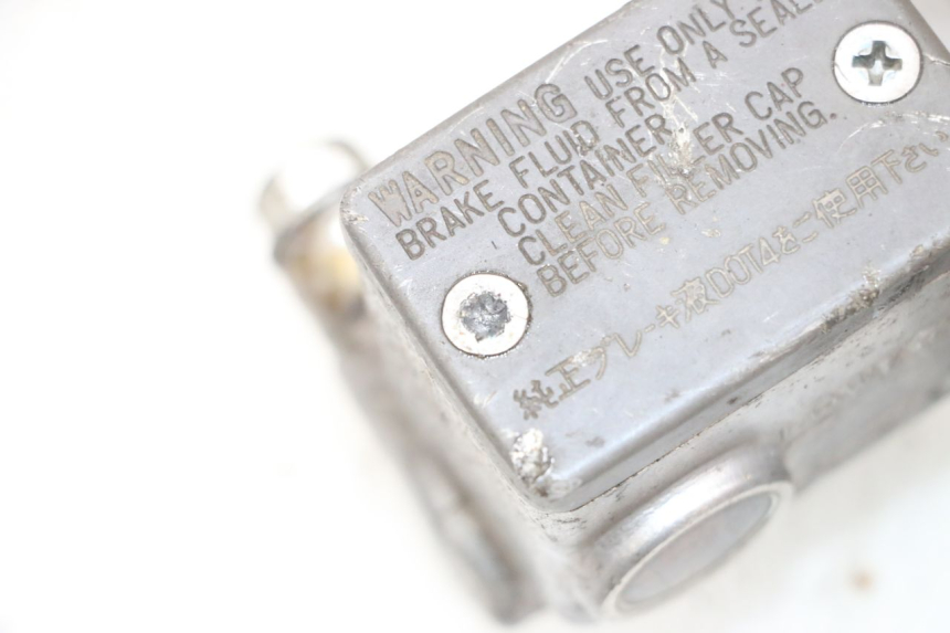 photo de POMPA HAMULCOWA PRZEDNIA YAMAHA YFM R RAPTOR 250 (2008 - 2014) - Stan powierzchni