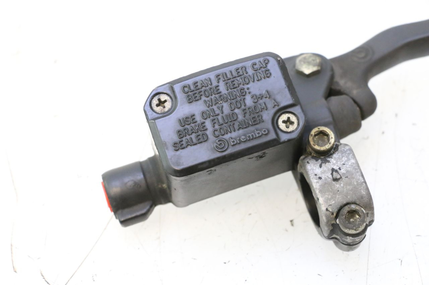 photo de POMPA HAMULCOWA PRZEDNIA YAMAHA YP MAJESTY 125 (1998 - 2001) - Szczegół części