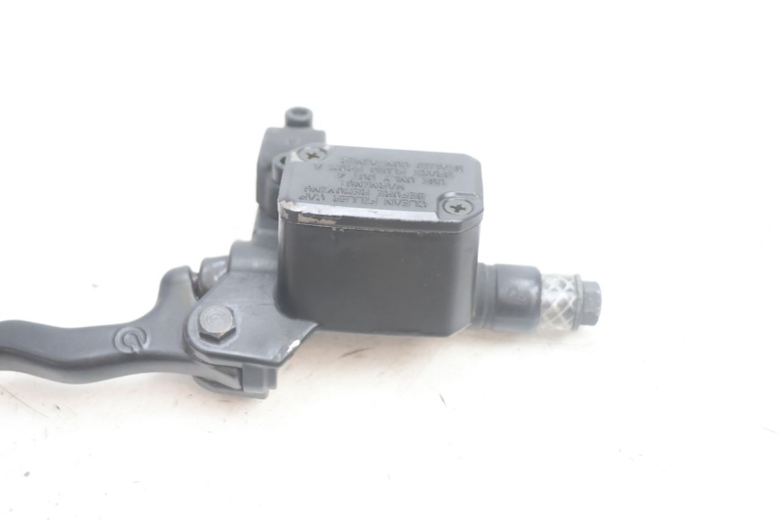 photo de POMPA HAMULCOWA PRZEDNIA YAMAHA YP MAJESTY 125 (2002 - 2006) - Część sprawdzona