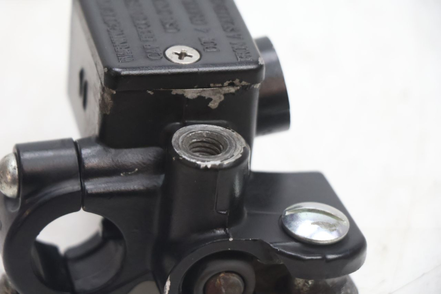 photo de POMPA HAMULCOWA PRZEDNIA PIAGGIO ZIP 2T 50 (2009 - 2019) - Zbliżenie techniczne