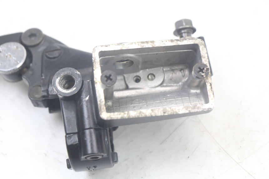 photo de POMPA SPRZĘGŁA TRIUMPH SPEED TRIPLE T301 900 (1994 - 1996) - Inny kąt widzenia