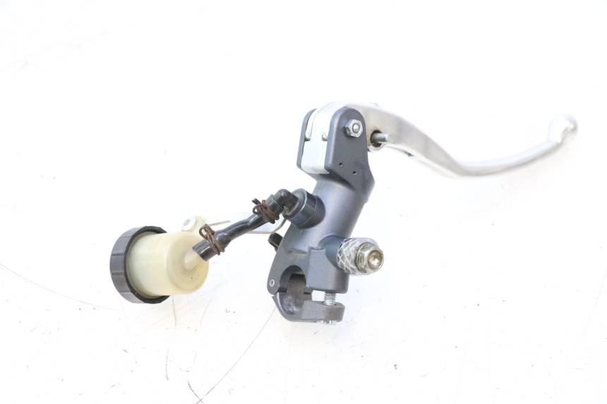 photo de GŁÓWNY CYLINDER SPRZĘGŁA DUCATI SS IE DS CARENEE 1000 (2002 - 2006) - Widok ogólny