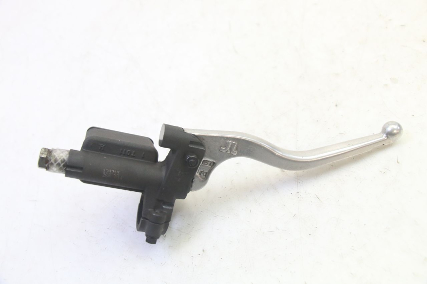 photo de POMPA HAMULCA TYLNEGO QUADRO 4 4D 350 (2015 - 2018) - Punkty mocowania