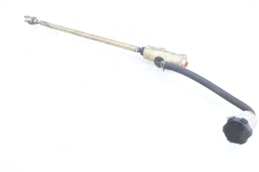 photo de POMPA HAMULCA TYLNEGO ADIVA AD3 300 (2014 - 2020) - Widok z bliska