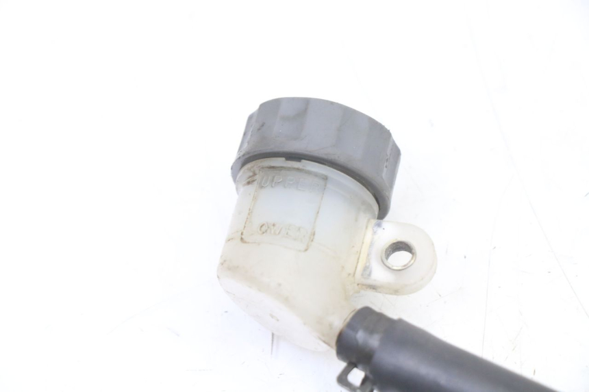 photo de POMPA HAMULCA TYLNEGO HONDA CR 85 (2003 - 2007) - Zbliżenie techniczne