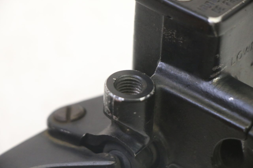 photo de POMPA HAMULCA TYLNEGO HONDA FES S-WING SWING ABS 125 (2007 - 2015) - Inny kąt widzenia