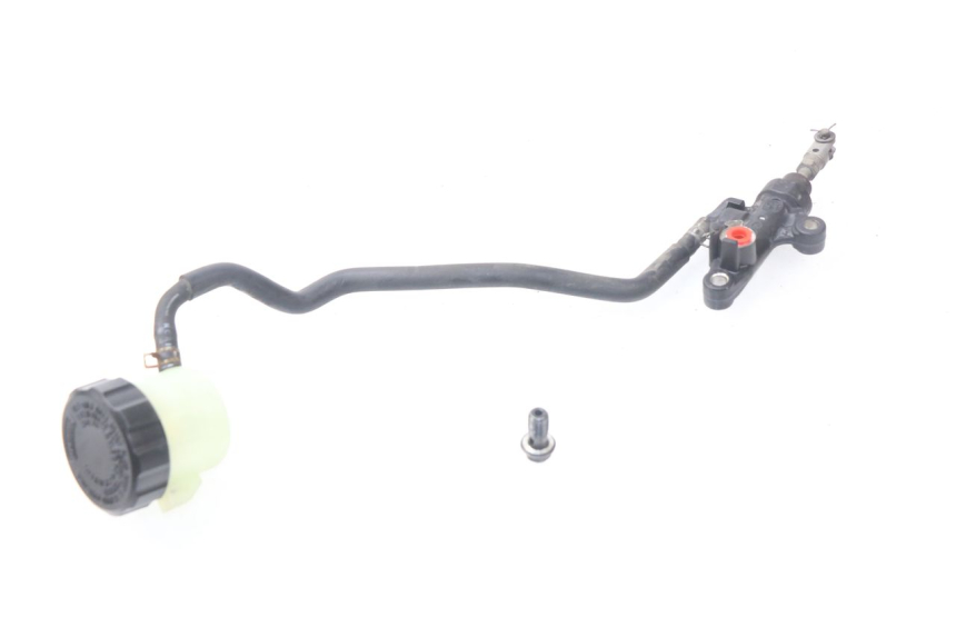 photo de POMPA HAMULCA TYLNEGO YAMAHA FJR ABS 1300 (2006 - 2012) - Zbliżenie techniczne