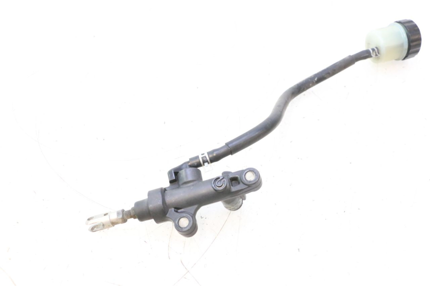 photo de TYLNY CYLINDER HAMULCOWY YAMAHA FJR 1300 (2001 - 2005) - Punkty mocowania