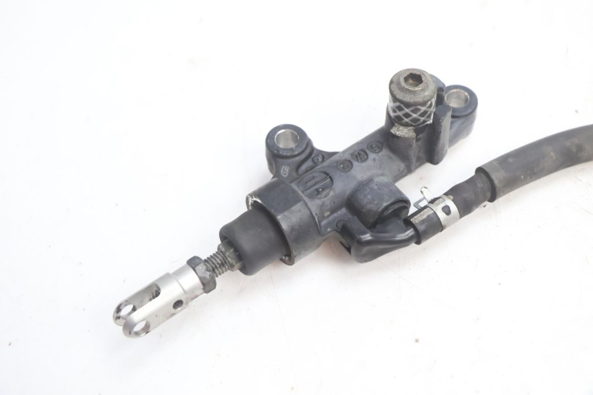 photo de TYLNY CYLINDER HAMULCOWY YAMAHA FJR 1300 (2001 - 2005) - Szczegół części