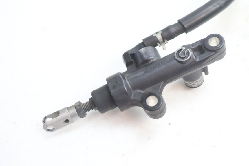 photo de TYLNY CYLINDER HAMULCOWY YAMAHA FJR 1300 (2001 - 2005) - Zbliżenie techniczne
