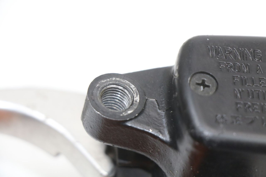 photo de POMPA HAMULCA TYLNEGO HONDA FJS SILVER WING SILVERWING 400 (2005 - 2008) - Stan powierzchni