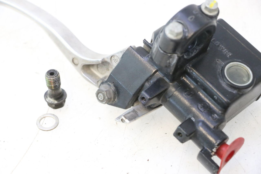 photo de POMPA HAMULCA TYLNEGO HONDA FORZA 125 (2015 - 2016) - Widok ogólny
