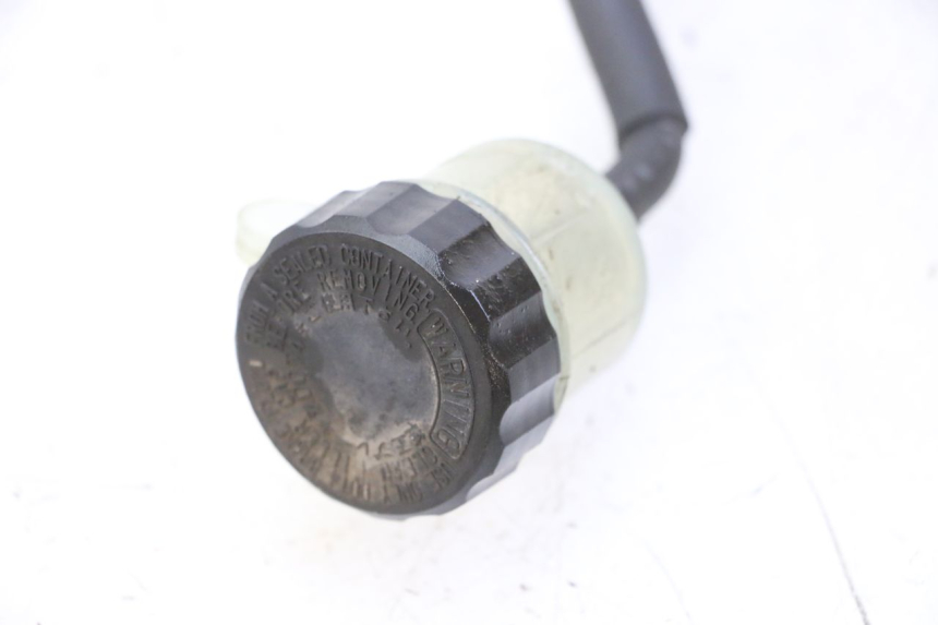 photo de POMPA HAMULCA TYLNEGO YAMAHA FZ6 N FAZER 600 (2004 - 2006) - Zbliżenie techniczne