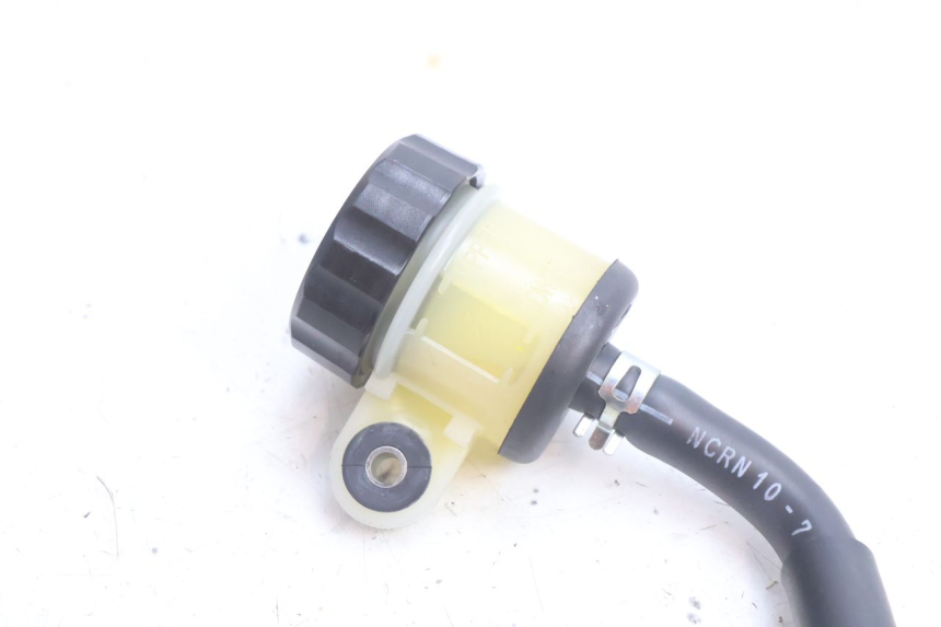 photo de POMPA HAMULCA TYLNEGO YAMAHA FZ8 800 (2010 - 2016) - Szczegół części
