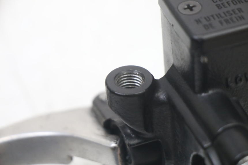 photo de POMPA HAMULCA TYLNEGO HONDA FORZA 125 (2021 - 2025) - Inny kąt widzenia