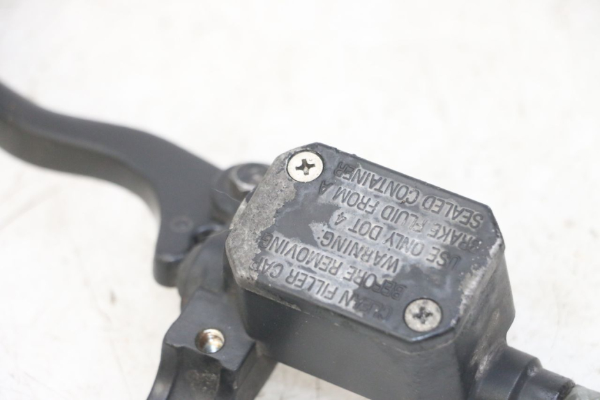 photo de POMPA HAMULCA TYLNEGO PIAGGIO IE MP3 YOURBAN 300 (2011 - 2016) - Zbliżenie techniczne