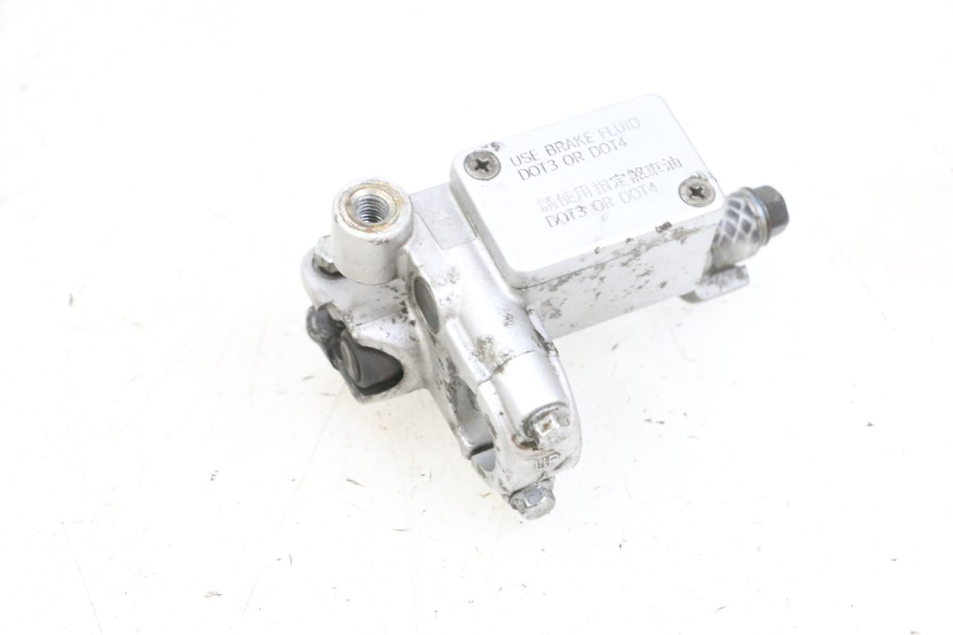 photo de POMPA HAMULCA TYLNEGO KYMCO LIKE 125 (2009 - 2016) - Punkty mocowania