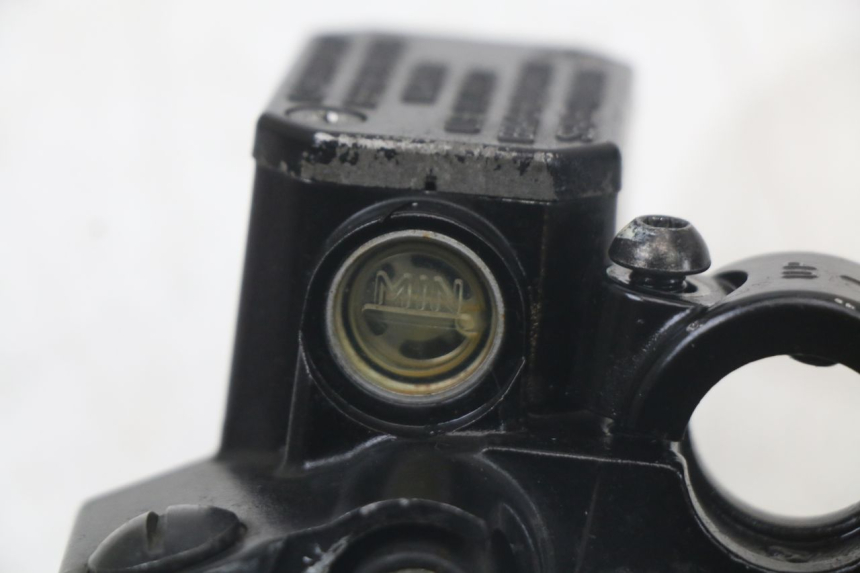 photo de POMPA HAMULCA TYLNEGO PIAGGIO MP3 HPE 350 (2018 - 2020) - Widok ogólny