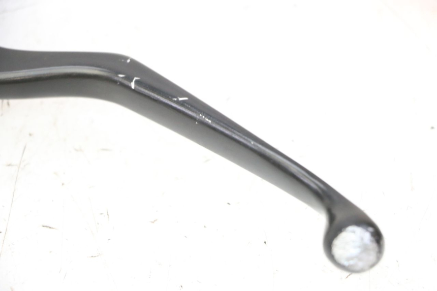 photo de POMPA HAMULCA TYLNEGO PIAGGIO MP3 HPE 310 (2024 - 2025) - Zbliżenie techniczne