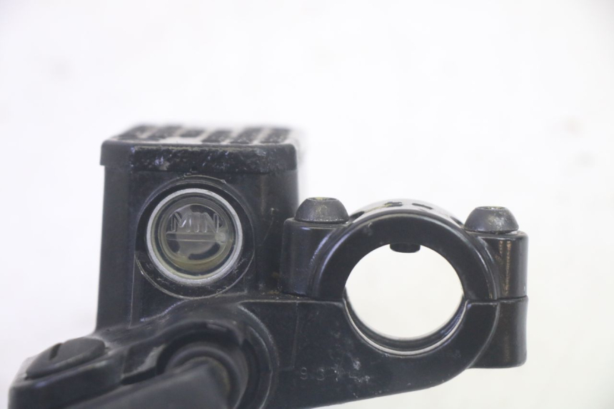 photo de POMPA HAMULCA TYLNEGO PIAGGIO MP3 HPE 350 (2018 - 2020) - Zbliżenie techniczne