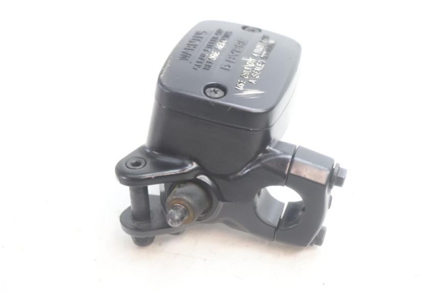photo de TYLNY CYLINDER HAMULCOWY PIAGGIO MP3 HPE 530 (2022 - 2026) - Zbliżenie techniczne