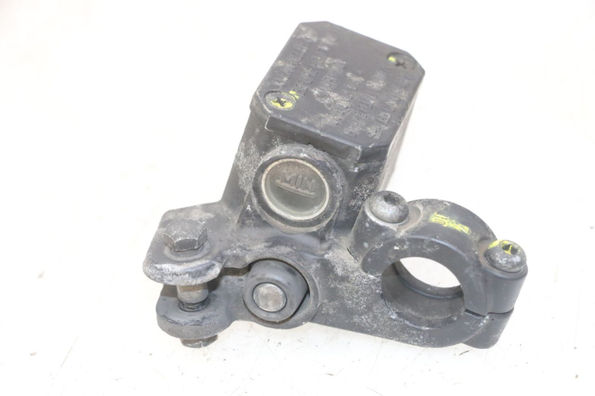 photo de POMPA HAMULCA TYLNEGO PIAGGIO MP3 LT 400 (2007 - 2012) - Zbliżenie techniczne