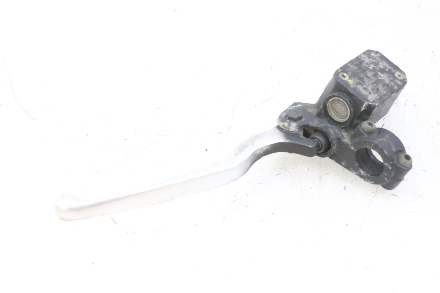 photo de POMPA HAMULCA TYLNEGO PIAGGIO MP3 LT 300 (2010 - 2016) - Punkty mocowania