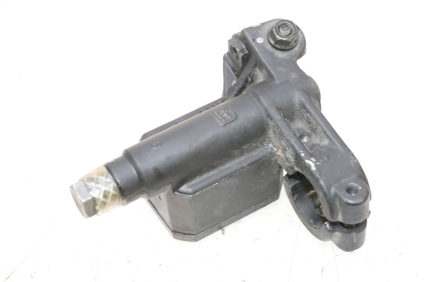 photo de POMPA HAMULCA TYLNEGO PIAGGIO MP3 RL 250 (2006 - 2010) - Inny kąt widzenia